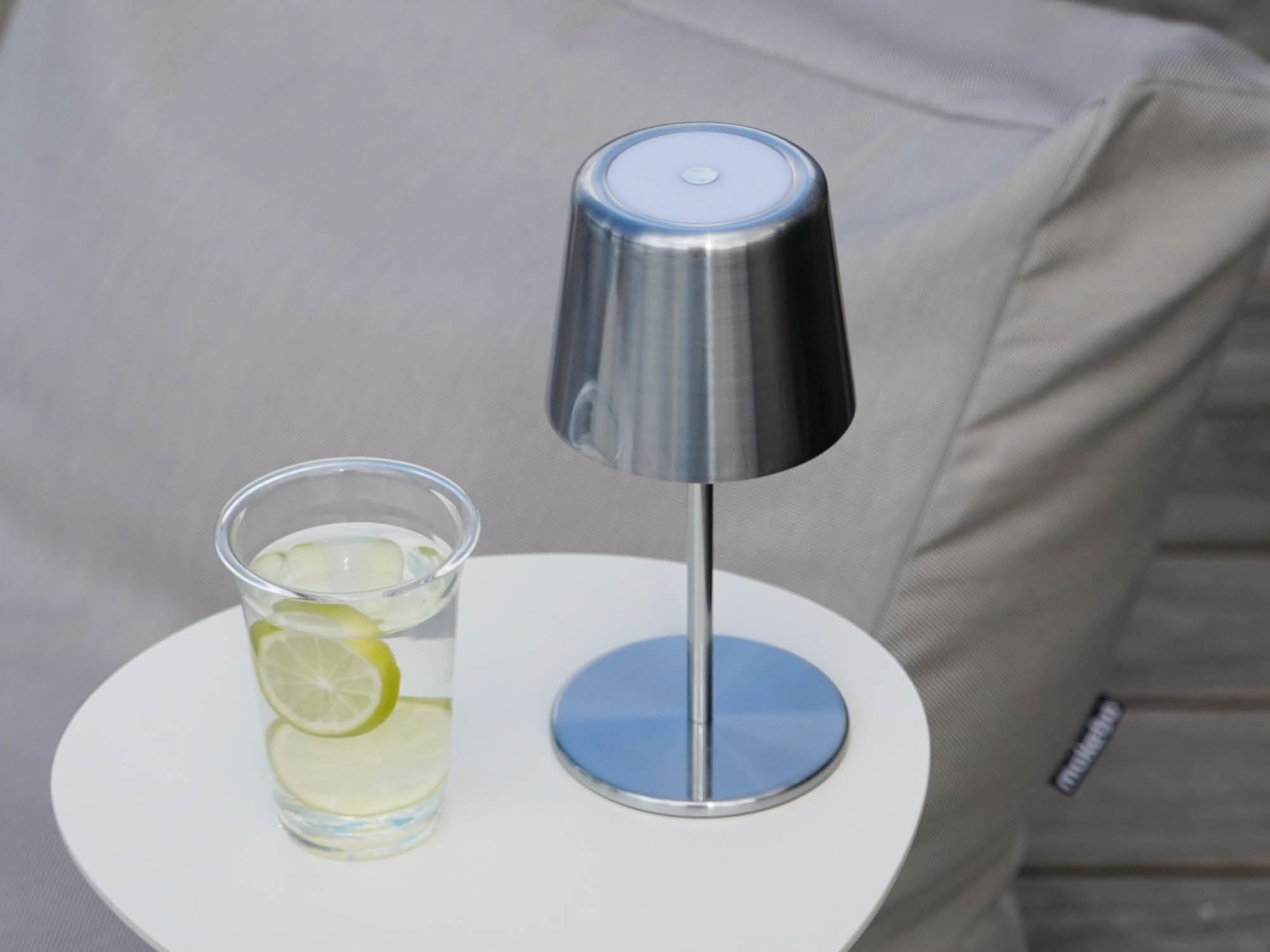 Outdoor Lampe silber Kabellose Außentischleuchte 'Xaana'